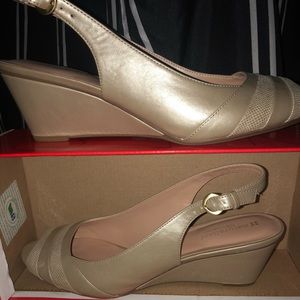 Naturalizer Wedge Sandals